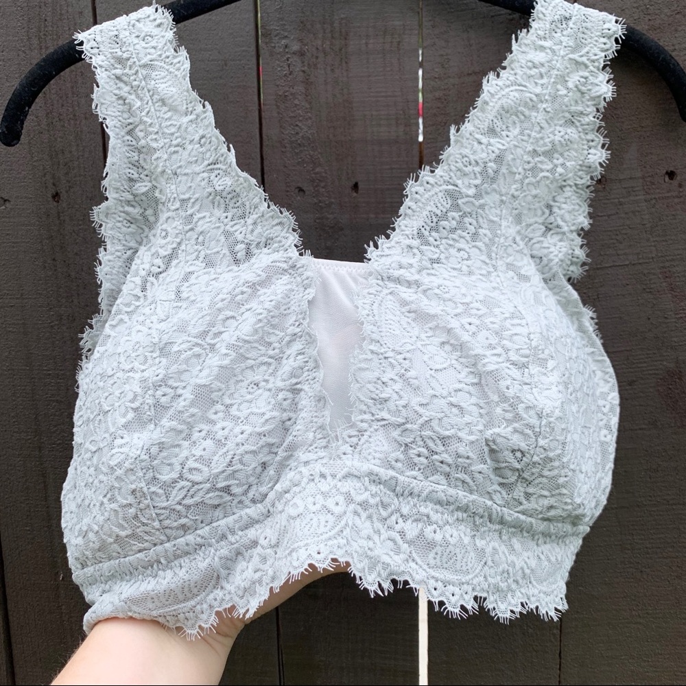Aerie Eyelash Lace Plunge Bralette